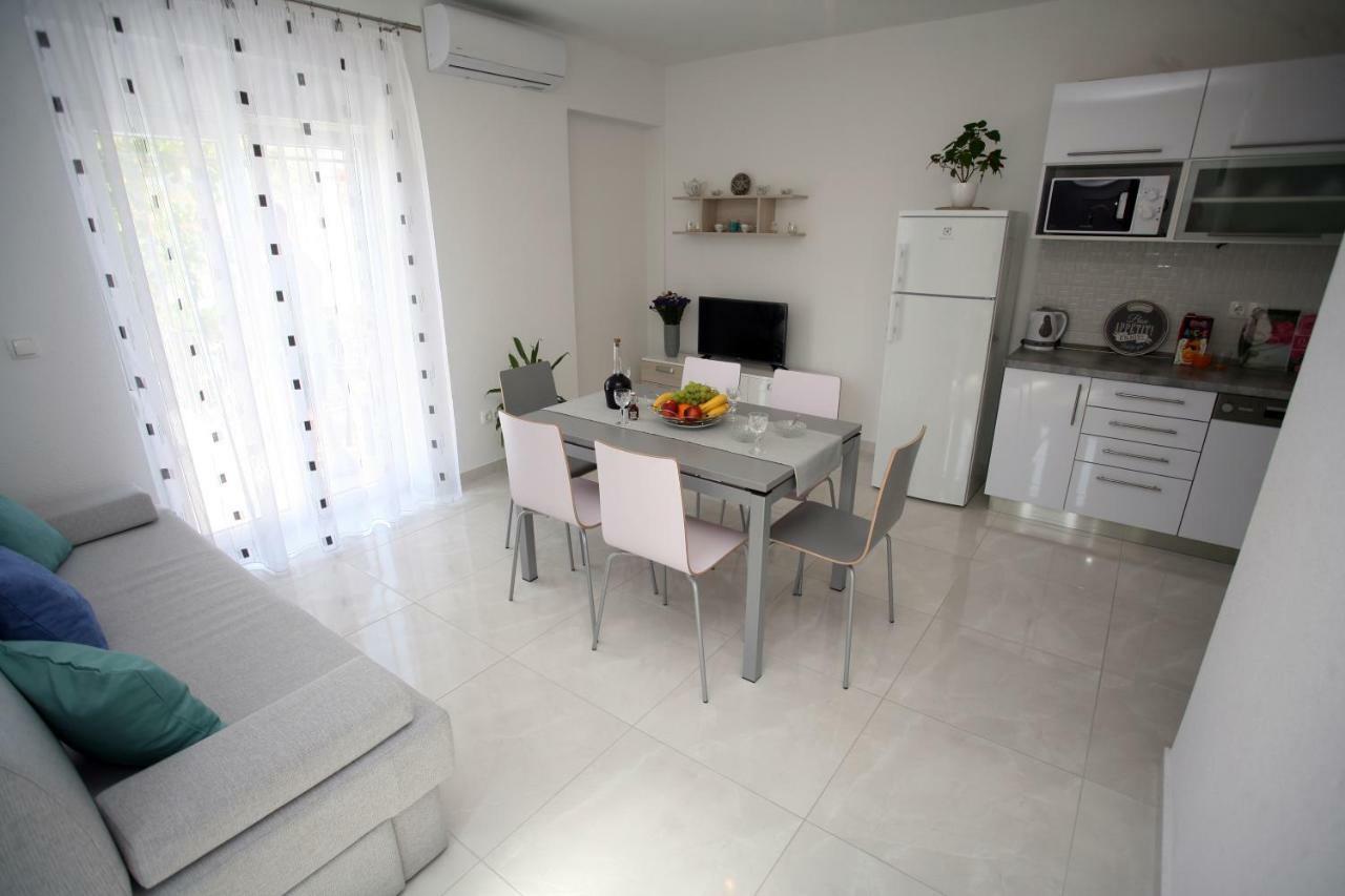 Apartman Fantasy Apartamento Trogir Exterior foto