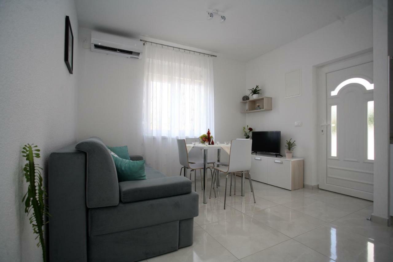 Apartman Fantasy Apartamento Trogir Exterior foto